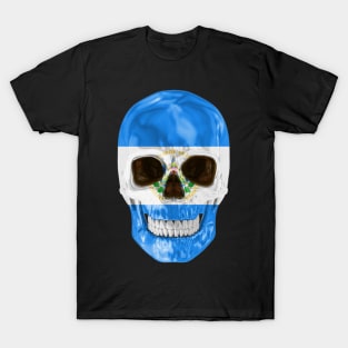 El Salvador Flag Skull - Gift for Salvadoran With Roots From El Salvador T-Shirt